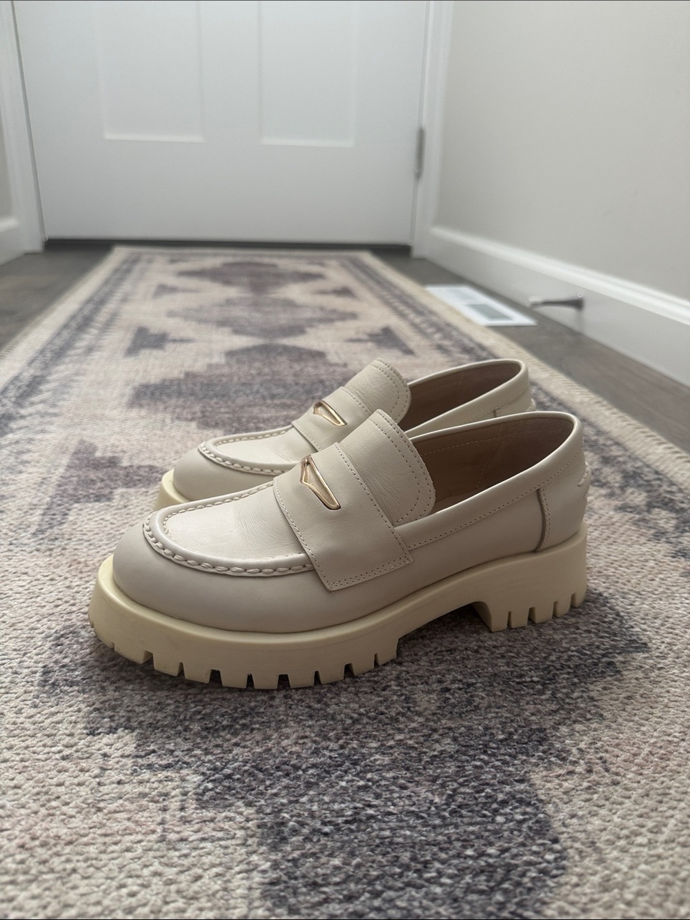 Steve Madden Lawerence Platform Loafers -cream